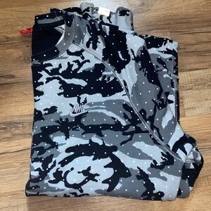 2013 Nike tech fleece camo crew neck